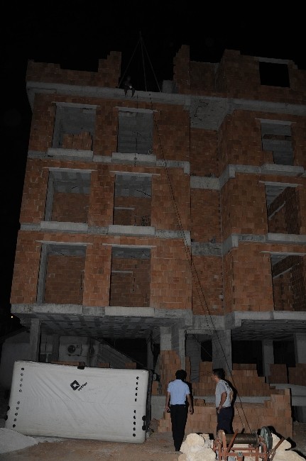 Eşini intihardan vazgeçirdi,alkışlandı