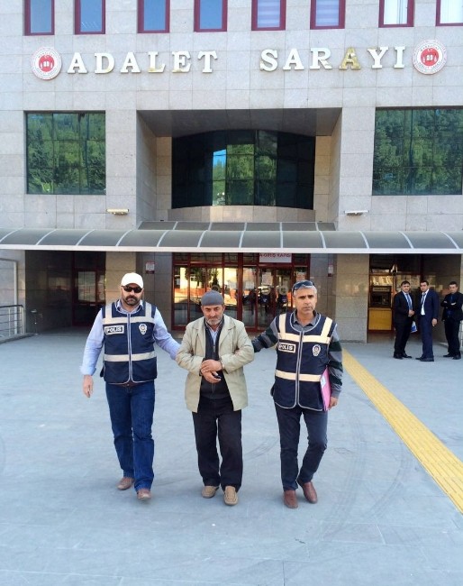 Gasp Ettikleri Şahsa Zorla Senet İmzalattılar