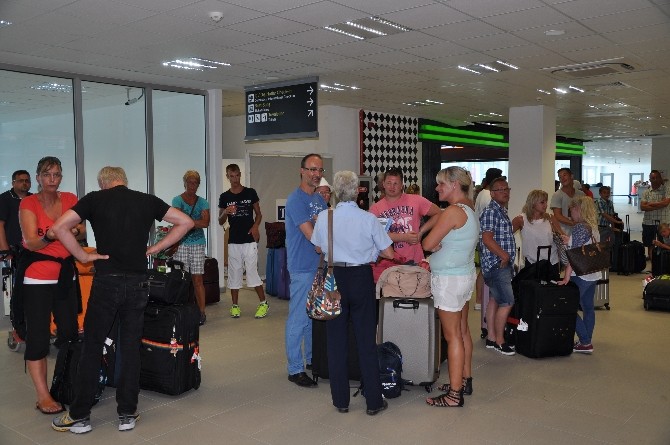 Gazipaşa havalimanı'na İsveçli Tuıfly Nodric ilk seferini düzenledi