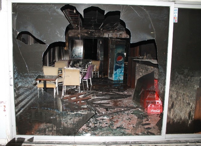 Gece saat 03 yangını büyümeden söndürüldü