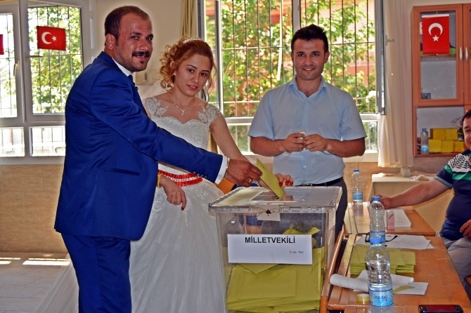 Gelinlikle Oy Kullandı