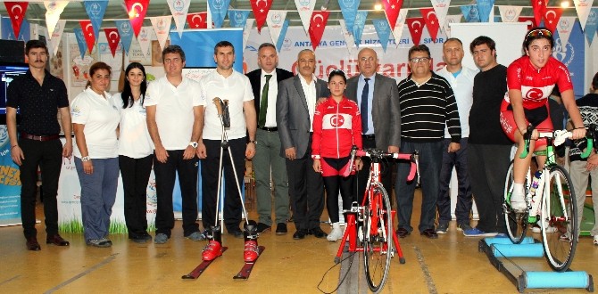 Gençlik Hizmetleri Ve Spor İl Müdürlüğü de Fuar'da