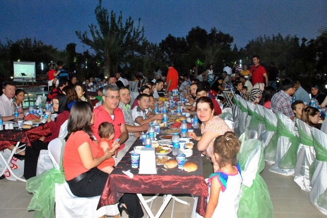 Hastaneden personel ve hastalara iftar yemeği