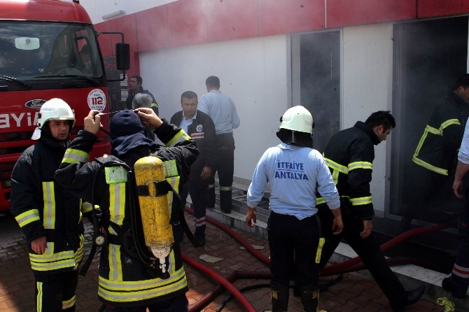 Havai fişek deposunda patlama: 1’i ağır 2 yaralı