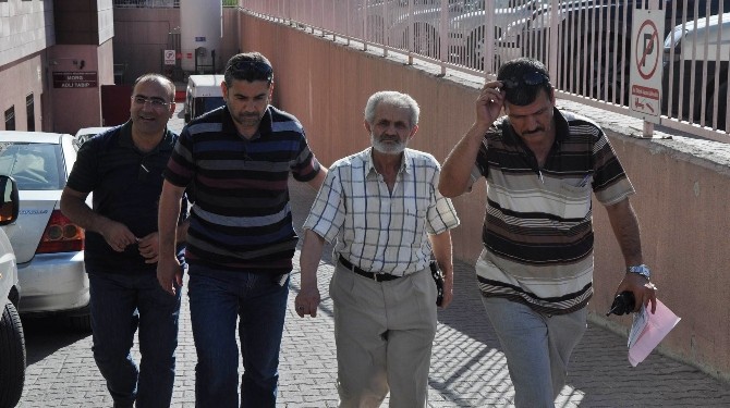 Hayır yapması için verdiği parayı harcayan yeğenini bıçakladı