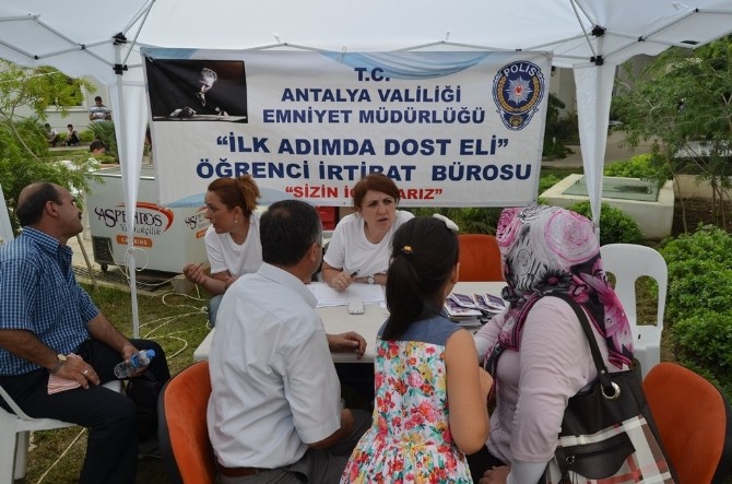 İlk adımda dost eli