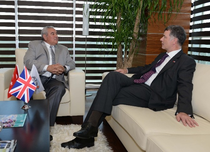 İngiliz Büyükelçisi Moore, ATSO’yu ziyaret etti