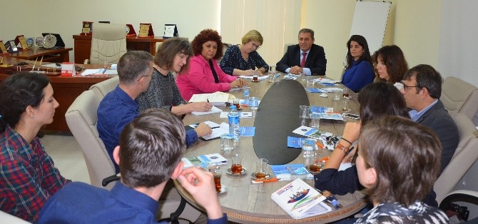 İngiltere Worcester Üniversitesi, işbirliği için AÜ'yü ziyaret etti