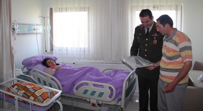 Jandarmadan 175. yılında yeni doğanlara hediye