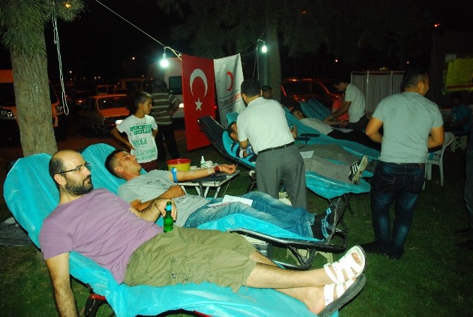 Kadir Gecesi'nde kan verme yarışı