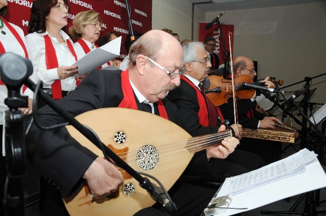 Kanseri mağlup edenler korosu