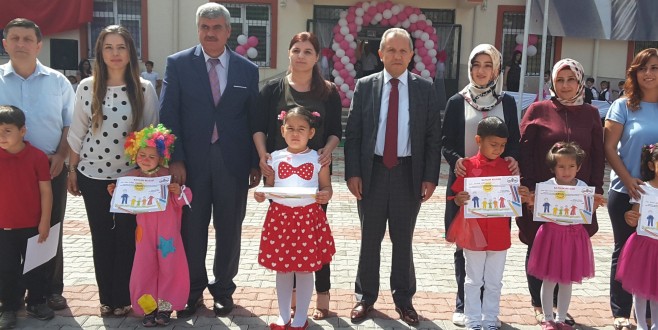 Karaöz okulunda şenlik