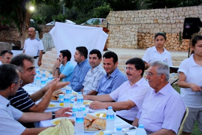 Kaş Devlet hastanesi'nden personellere iftar yemeği