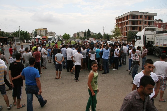 Kaza sonrası yol kapatma eyleminde arbede