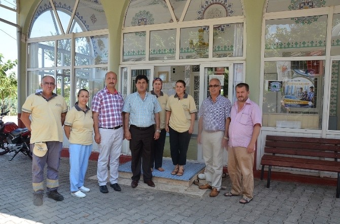 Kemer belediyesi camilerde temizlik başlattı