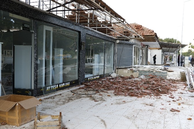 Kemer’de 30 İşletme Yıkım İçin Boşaltılıyor