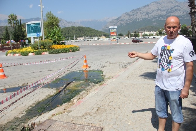 Kemer'de esnafın foseptik isyanı