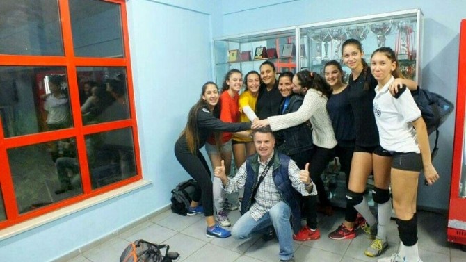 Kepez’den Voleybol Milli Takımı’na 8 sporcu