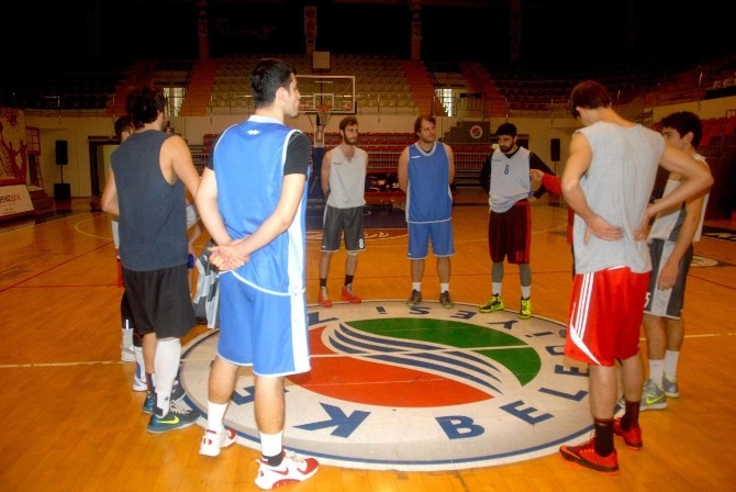 Kepez'in dev adamları Çorlu Belediyespor'a hazırlanıyor