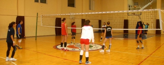 Kepez'in Sultanları Alaşehir'i konuk ediyor