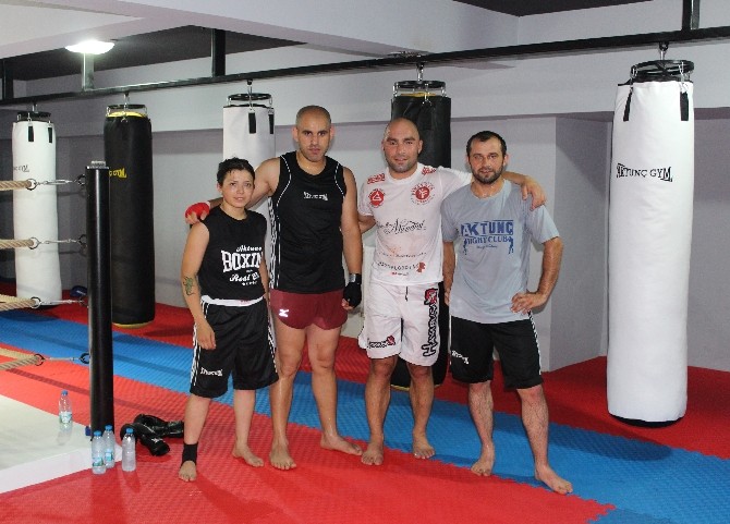 KICKBOKS ile tanıştı hayatı değişti