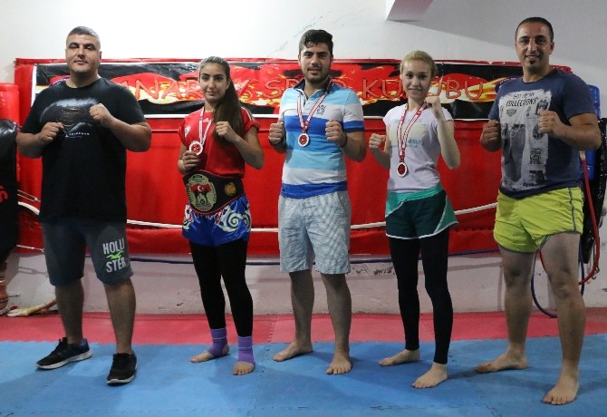 Kickboksta Antalya’ya 4 Madalya