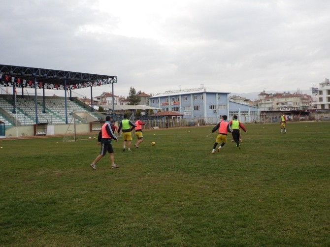 Korkuteli Belediyespor, Kemerspor maçı hazırlıklarını sürdürüyor
