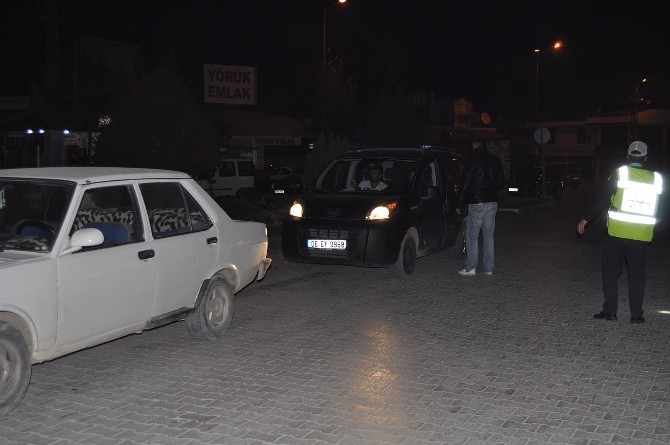 Korkuteli’de polisten huzur operasyonu