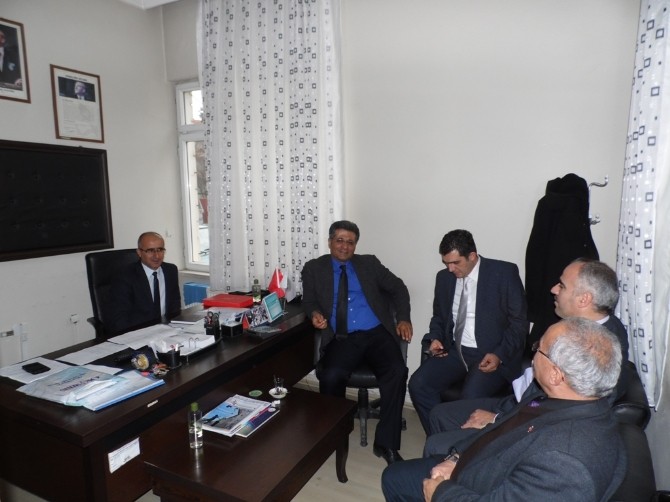 Korkuteli'nde 12 okul müdürü göreve başladı 