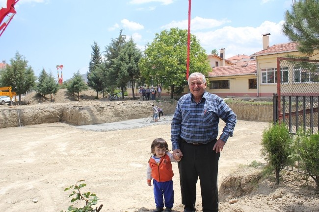 KORKUTELİ'NDE 24 DERSLİKLİ OKUL ÇALIŞMALARI BAŞLADI