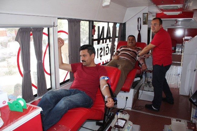 Korkuteli'nde 40 ünite kan toplandı