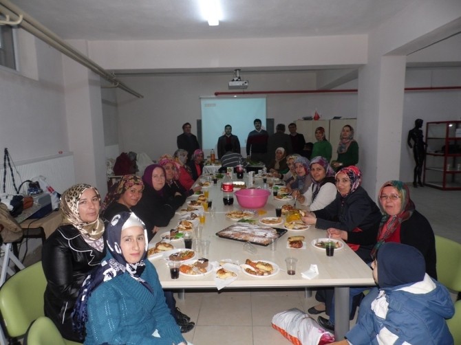 Korkuteli’nde Aşçı Yardımcılığı Kursu Tamamlandı