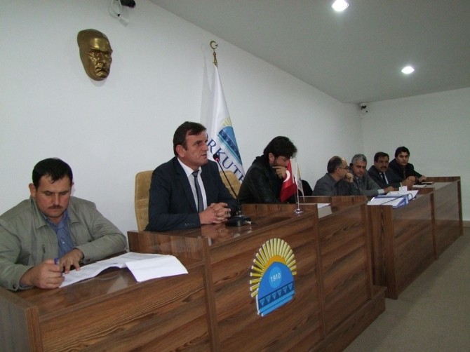 Korkuteli'nde Belediye mülkleri ihale yolu ile kiraya veriliyor