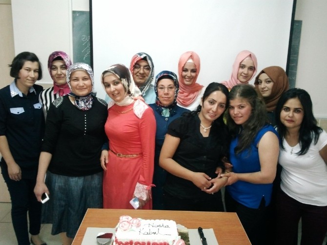 Korkuteli'nde hasta kabul kursu tamamlandı