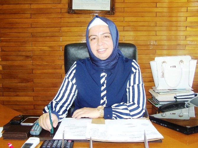 Korkuteli'nde ilk kadın müdür göreve başladı