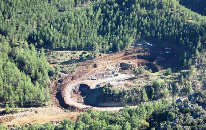 Küçük Aksu Barajı inşaat çalışmaları devam ediyor