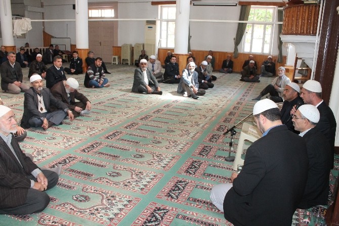 Kumluca’da şehit polisler için Mevlit okundu