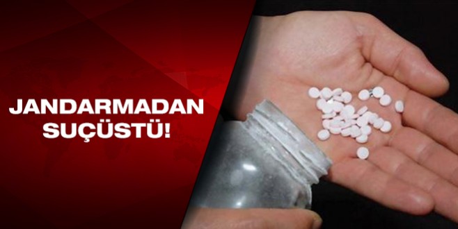 Manavgat Jandarması'ndan uyuşturucu satıcısına suçüstü!