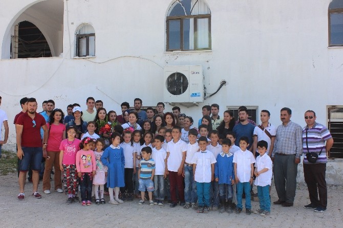 Üniversite öğrencilerinden köy okullarına yardım