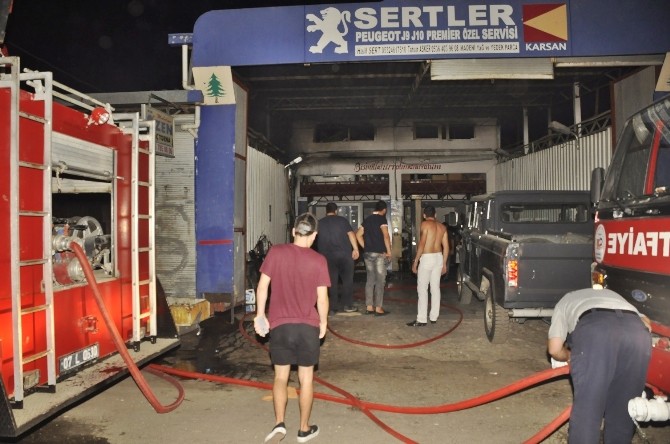 Manavgat Sanayi Sitesi’nde yangın