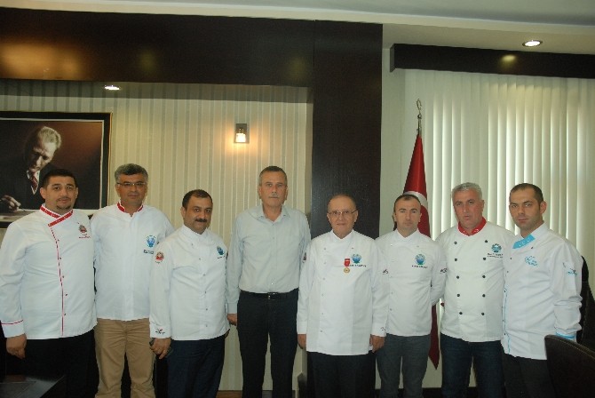 Manavgatlı aşçılardan Kaymakam Günlü’ye ziyaret