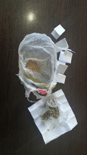 Manavgat’ta  uyuşturucu satıcılarına operasyon