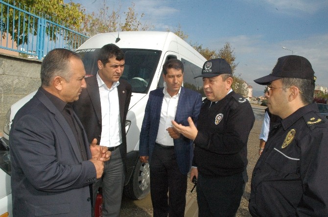 Manavgat'ta okul servislerine denetim