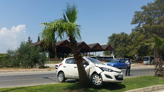Manavgat’ta trafik kazası: 1  yaralı