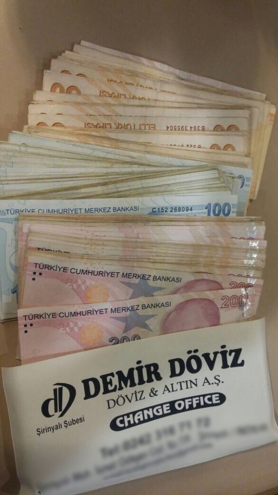 Markette unutulan 13 bin TL’nin sahibi aranıyor