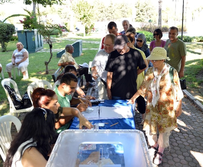 Meltem çarşısı referandumu yapıldı