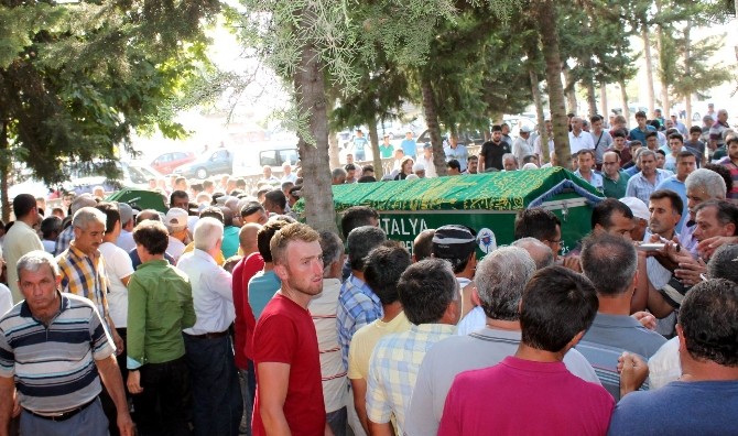 Metan gazından zehirlenen kardeşler toprağa verildi