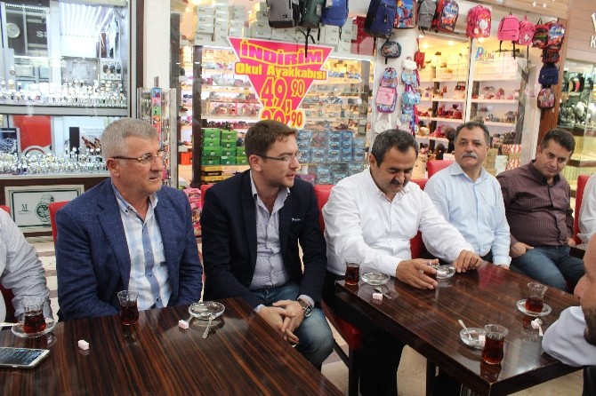 Milletvekili Samani esnafla buluştu