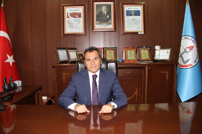 Milli Eğitim Müdürü, Gülay’dan Öğretmenler Günü mesajı