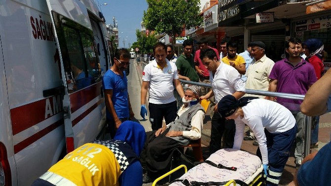 Motosikletin çarptığı yaşlı adam hastanelik oldu
